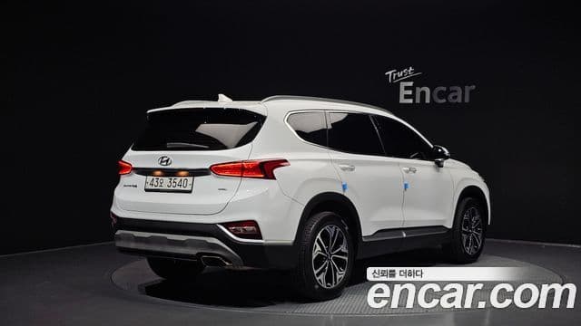 Hyundai Santa Fe TM 2