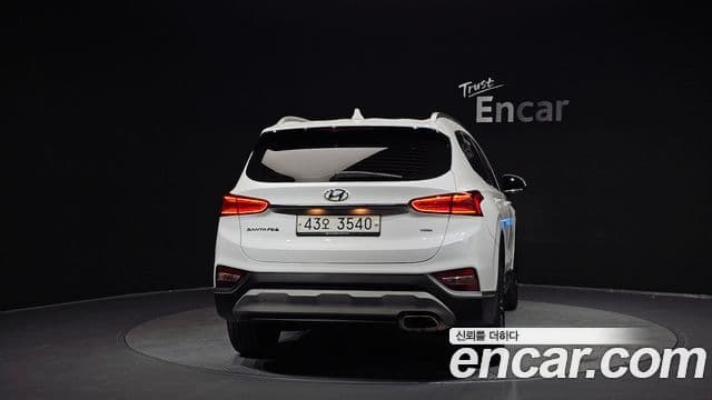 Hyundai Santa Fe TM 4