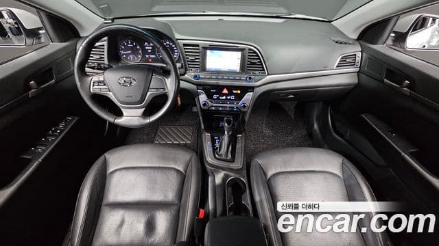 Hyundai Avante AD 4