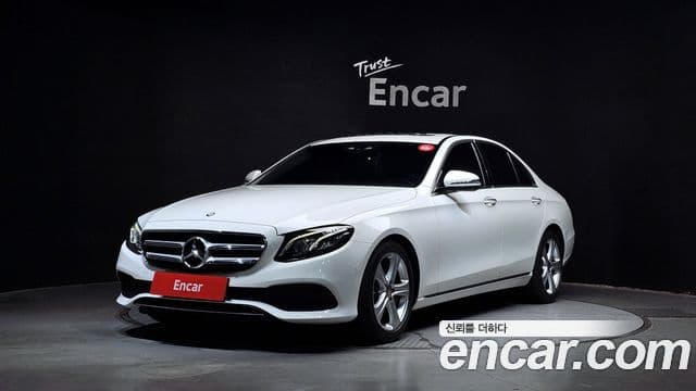 Mercedes-Benz E-Class W213 1