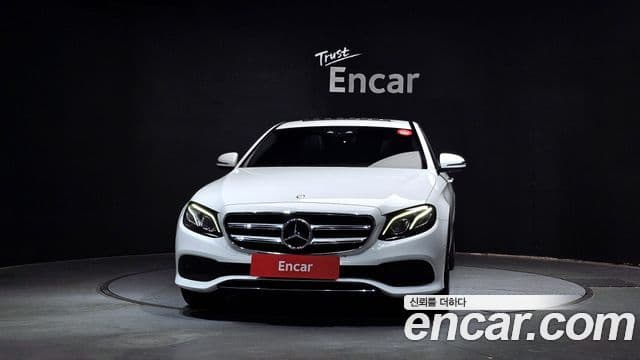 Mercedes-Benz E-Class W213 3