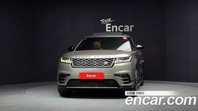 Land Rover Range Rover Velar 3
