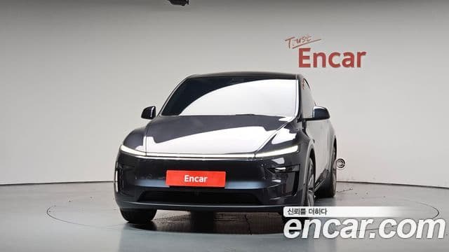 Tesla Model Y 2