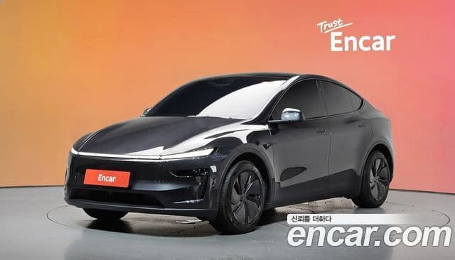 Tesla Model Y — 1