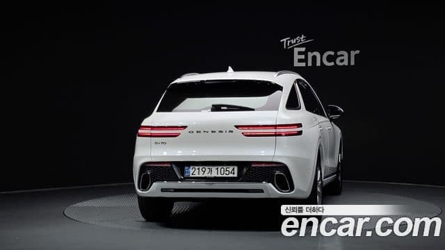 Genesis GV70 3