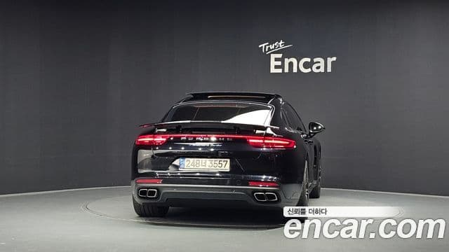 Porsche Panamera (971) 3