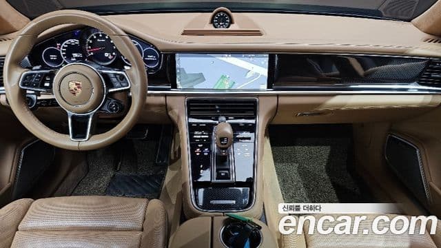Porsche Panamera (971) 4