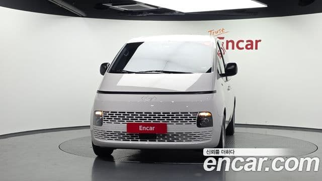 Hyundai Staria 2