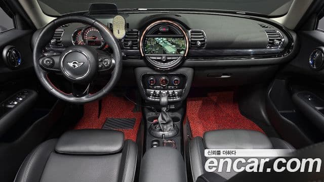 MINI Cooper Clubman 4
