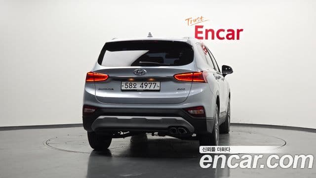 Hyundai Santa Fe TM 4