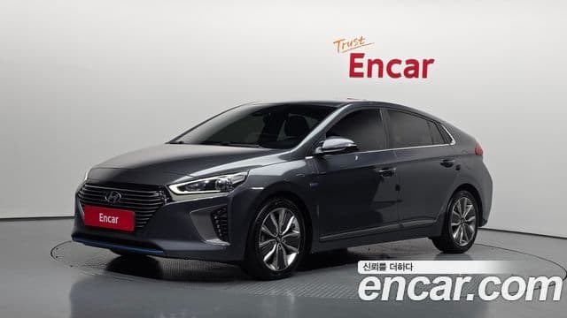 Hyundai Ioniq Hybrid — 1