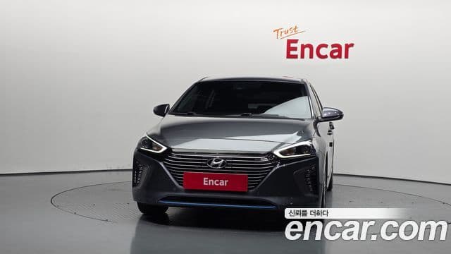 Hyundai Ioniq Hybrid 2