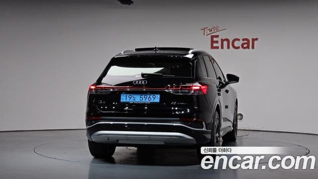 Audi Q4 e-트론 (F4) 3