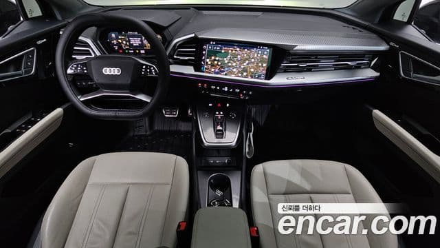 Audi Q4 e-트론 (F4) 4