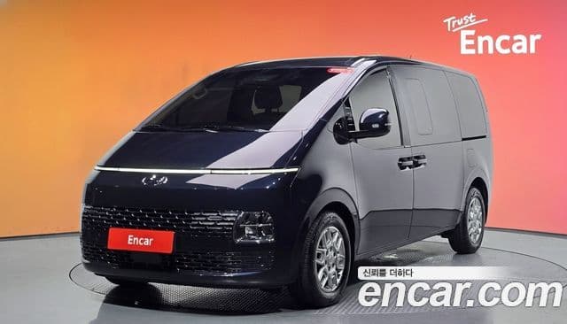 Hyundai Staria 1