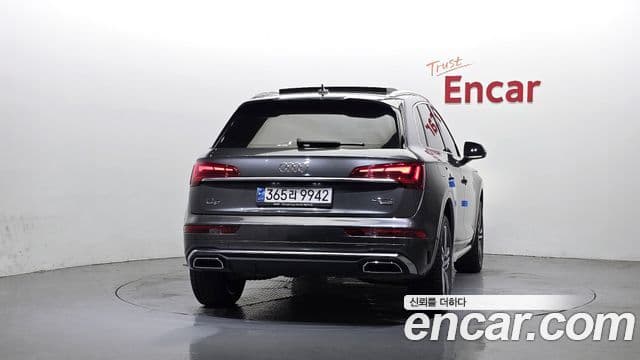 Audi Q5 (FY) 3