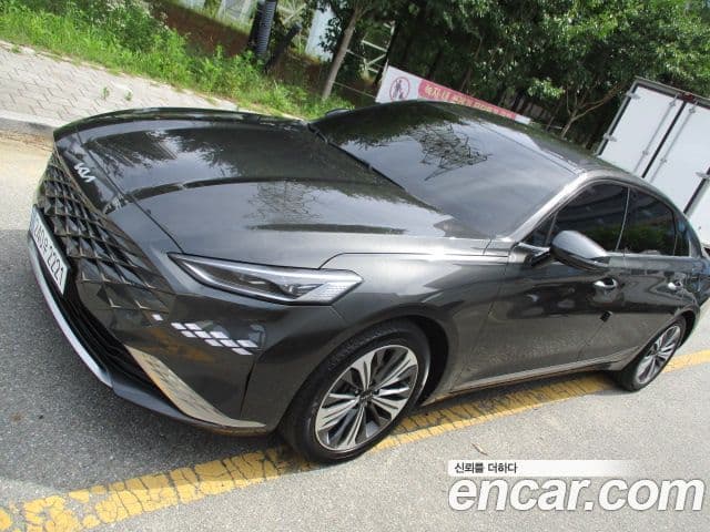 Kia K8 Hybrid 2