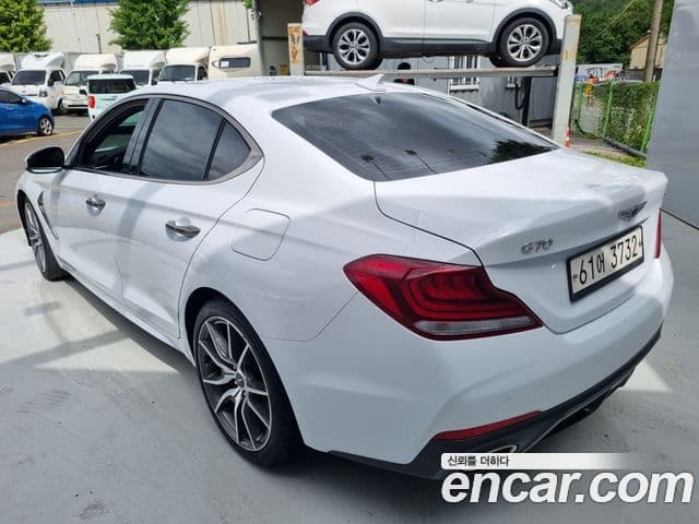 Genesis G70 4