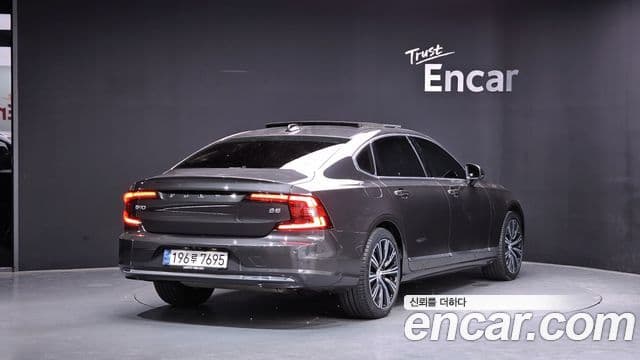 Volvo S90 2