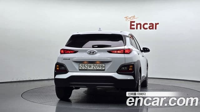 Hyundai Kona 4