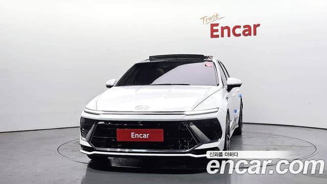 Hyundai Sonata The Edge Hybrid (DN8) 3