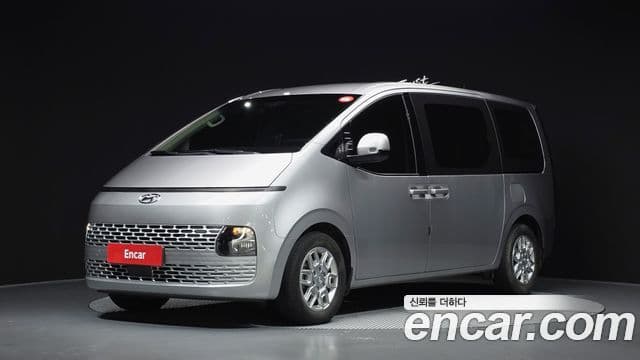Hyundai Staria 1