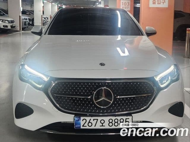 Mercedes-Benz E-Class W214 1