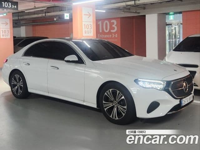 Mercedes-Benz E-Class W214 3