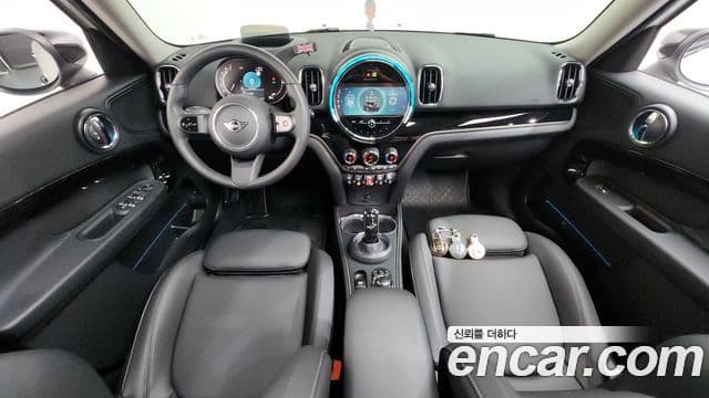 MINI Cooper Countryman 4