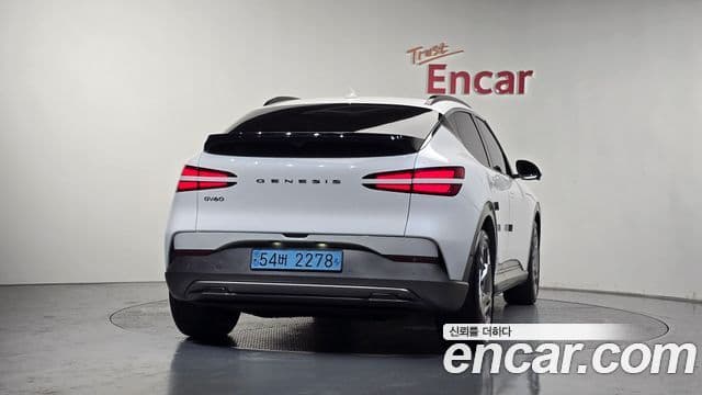 Genesis GV60 3