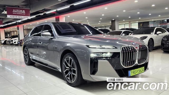 BMW 7 Series (G70) — 1