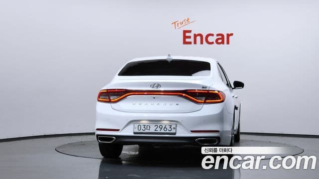 Hyundai Grandeur IG 3