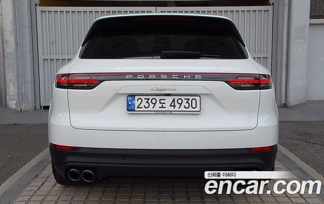 Porsche Cayenne (PO536) 2