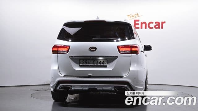 Kia All New Carnival 4