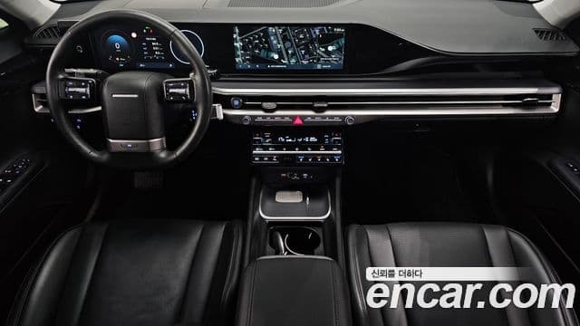 Hyundai Grandeur (GN7) 4