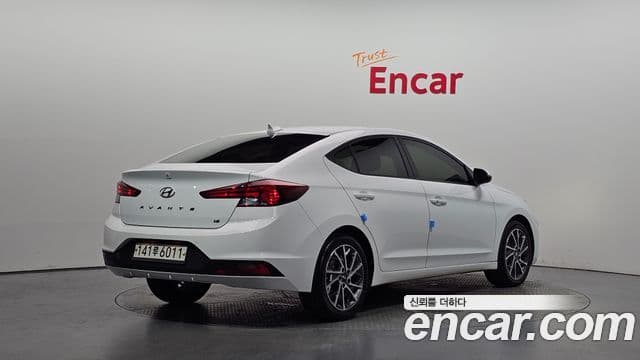 Hyundai The New Avante AD 2