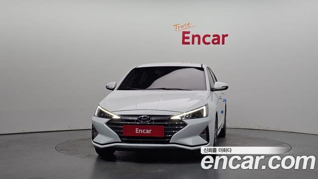 Hyundai The New Avante AD 3