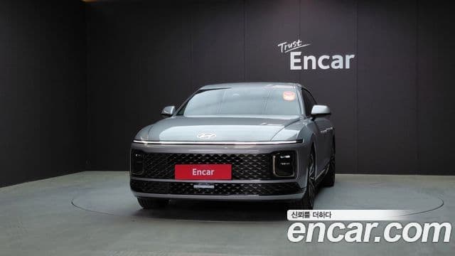 Hyundai Grandeur (GN7) 2