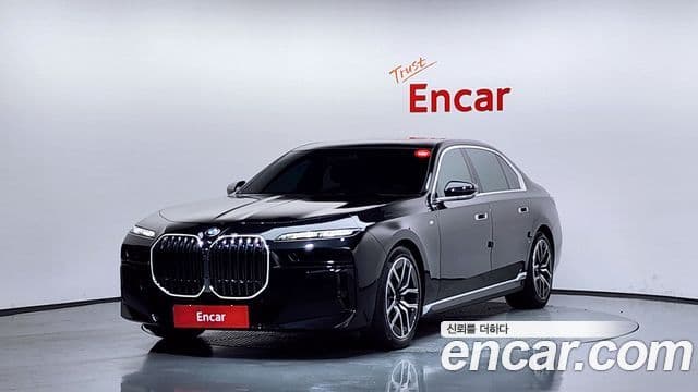 BMW 7 Series (G70)