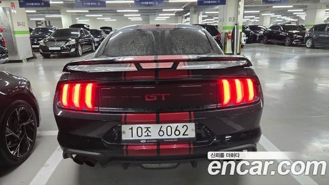 Ford Mustang 3