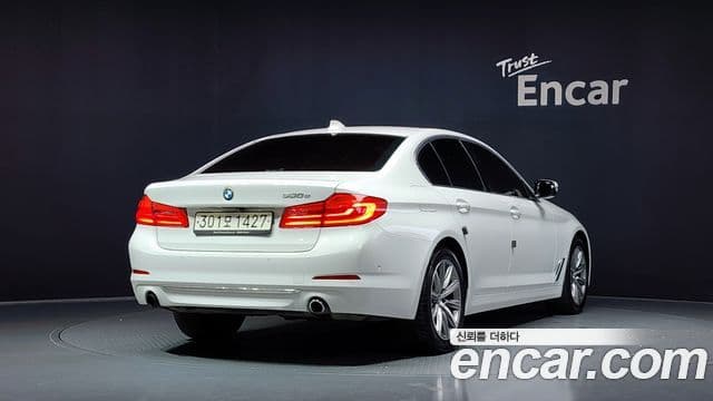 BMW 5 Series (G30) 2