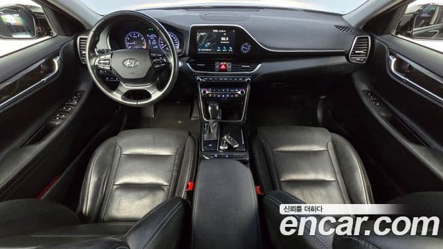 Hyundai Grandeur IG 4
