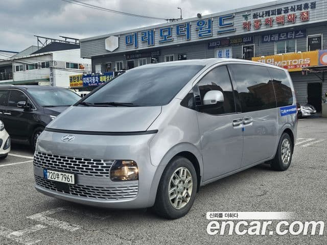 Hyundai Staria — 1