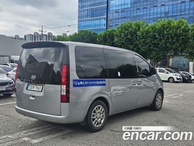 Hyundai Staria 3