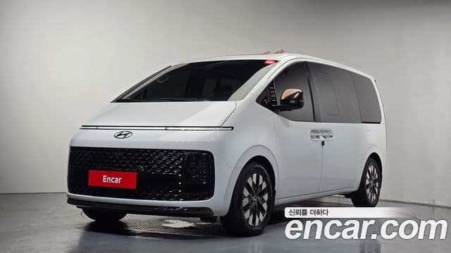 Hyundai Staria — 1