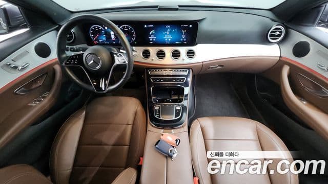 Mercedes-Benz E-Class W213 4