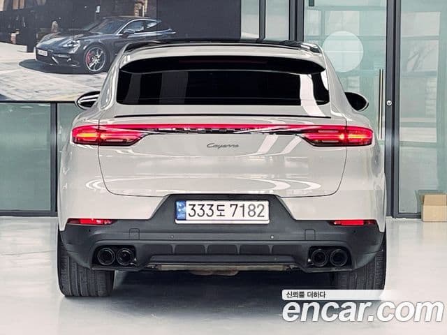 Porsche Cayenne (PO536) 4