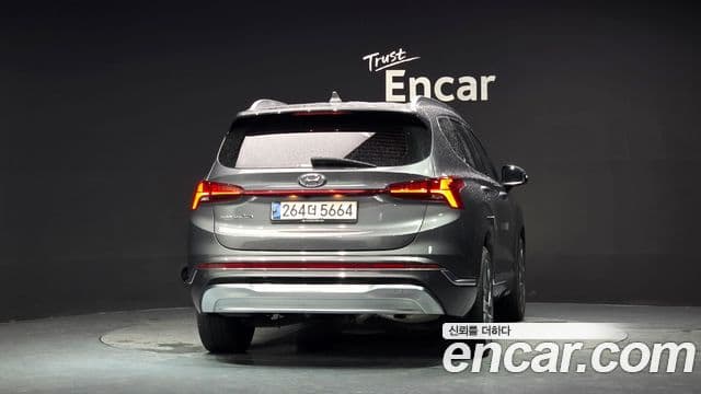 Hyundai The New Santa Fe 4