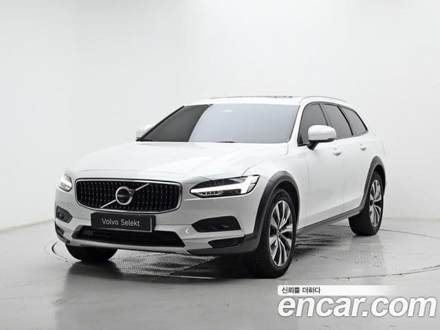 Volvo V90 Cross Country 1