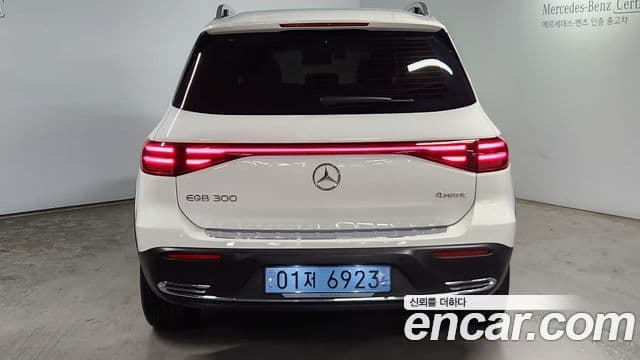 Mercedes-Benz EQB X243 3